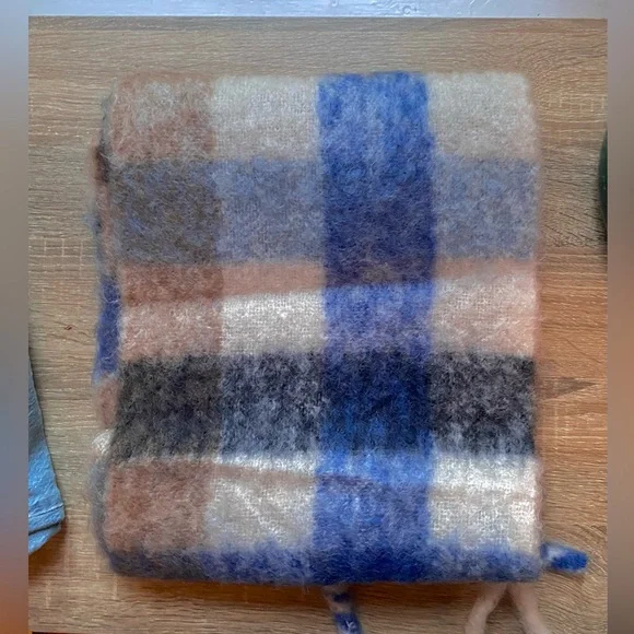 COS Scarf - Picture 2 of 2